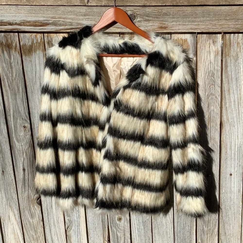 CARMIN STRIPED FAUX FUR JACKET, SIZE MEDIUM
